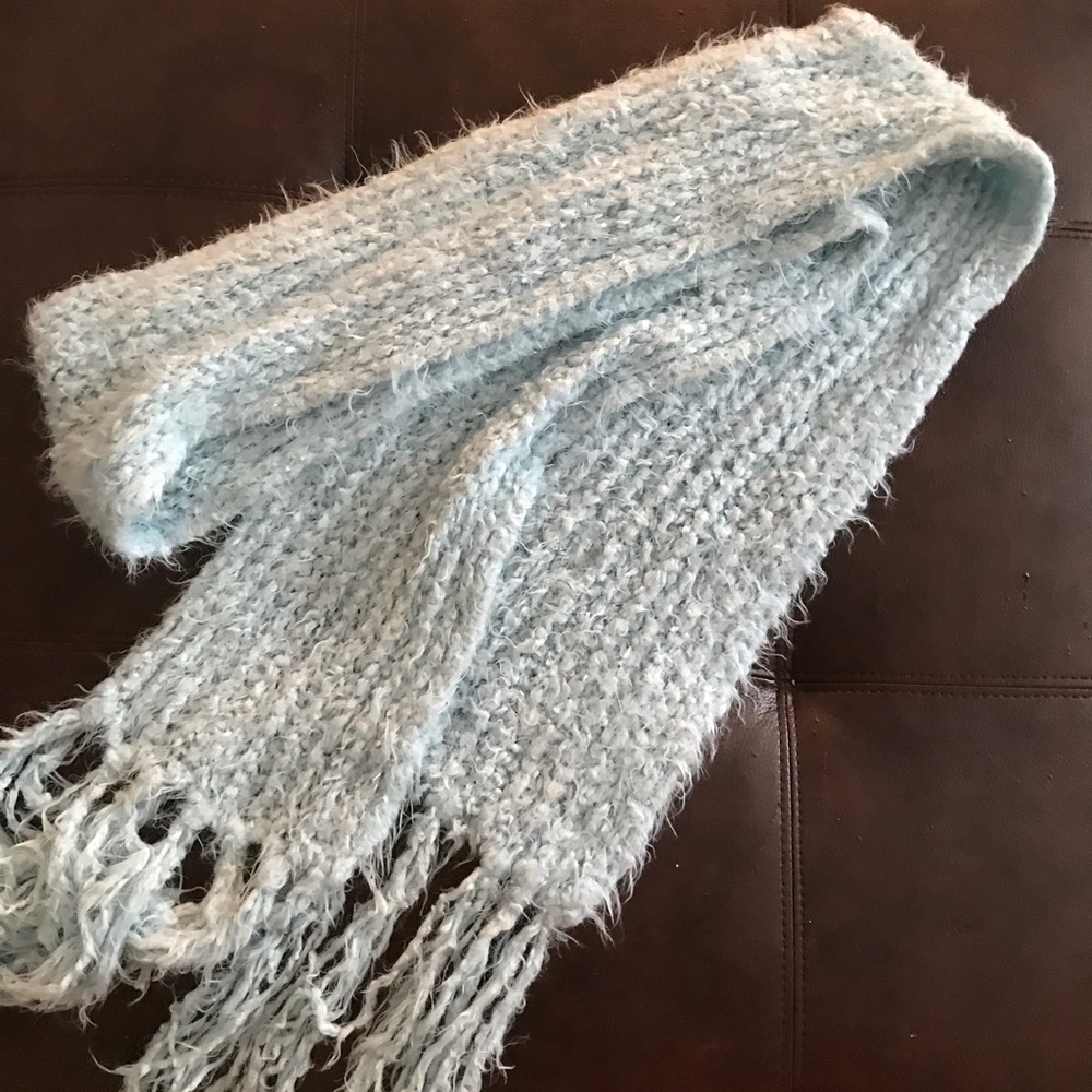 ‼️Bundle item only‼️Incredibly soft and long scarf